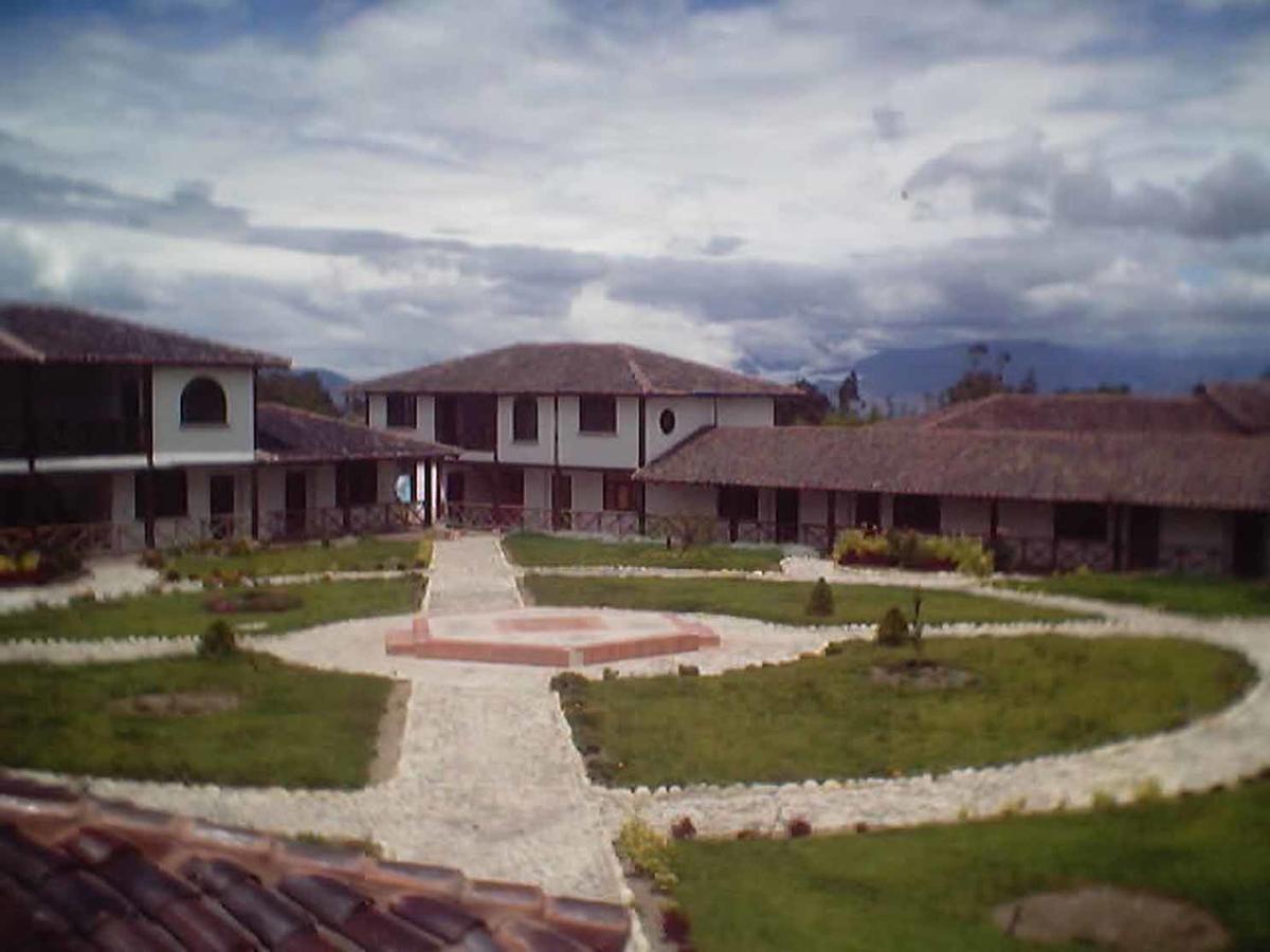 Hosteria Hacienda Pueblo Viejo Atuntaqui Exterior photo